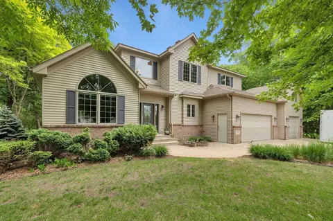 1416 Eagles Nest Ct, Sartell, MN 56377