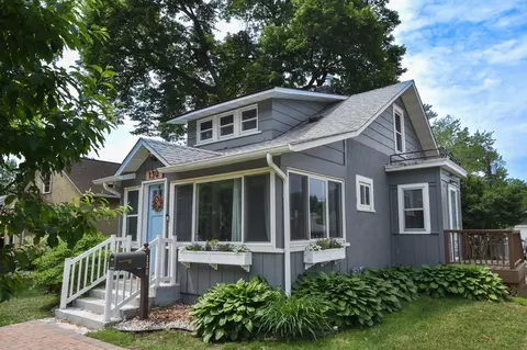 130 17th Ave N, Hopkins, MN 55343