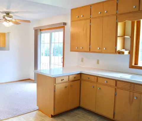 208 Silver St W, Mapleton, MN 56065 photo 4