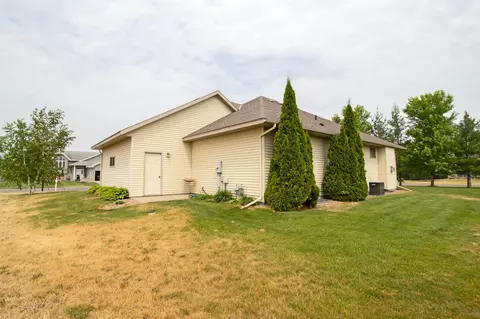 971 Waters Edge Cir, Avon, MN 56310 photo 7