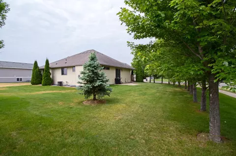 971 Waters Edge Cir, Avon, MN 56310 photo 5