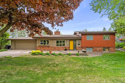 2818 E 8th St, Duluth, MN 55812