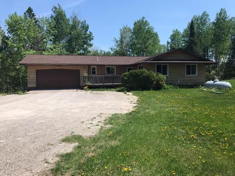 2906 County Road 1, Wrenshall, MN 55797
