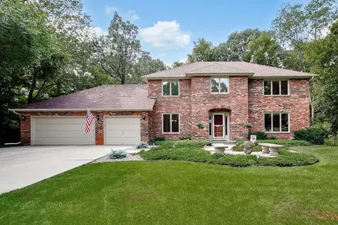 4860 137th St W, Apple Valley, MN 55124