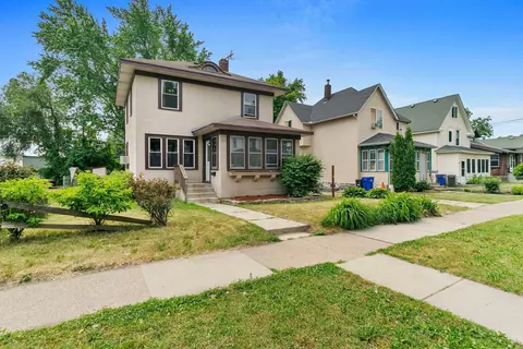422 Michigan St, Saint Paul, MN 55102