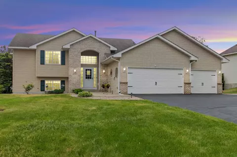 3180 198th St W, Farmington, MN 55024