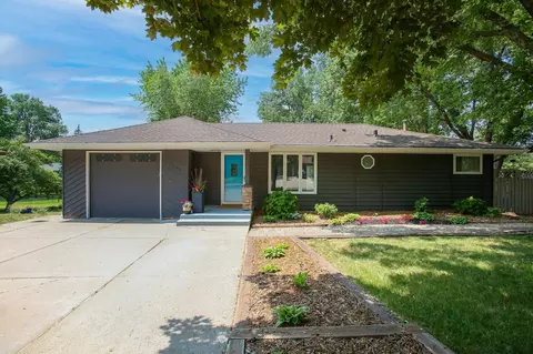 6409 Zinnia Ln N, Maple Grove, MN 55311
