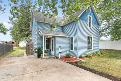 312 N 1st St, Royalton, MN 56373