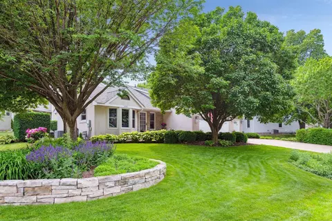 8170 Marsh Dr, Chanhassen, MN 55317