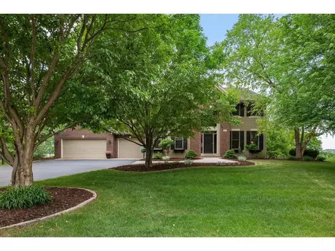 4627 Medina Lake Dr, Medina, MN 55340