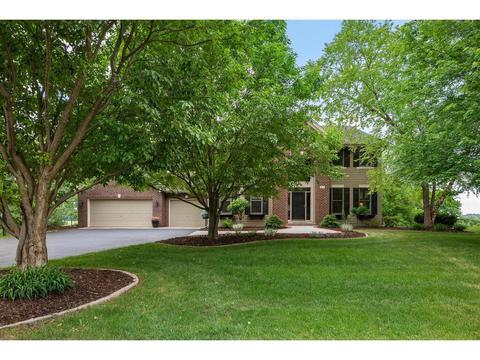 4627 Medina Lake Dr, Medina, MN 55340