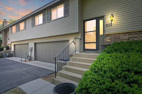 4169 Sylvia Ln S, Shoreview, MN 55126