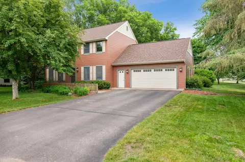 658 Grand Ave, New Richmond, WI 54017