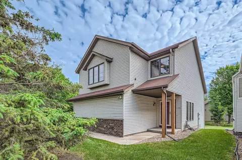 5702 Birch Trl, Shoreview, MN 55126
