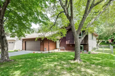 9835 Juniper St NW, Coon Rapids, MN 55433