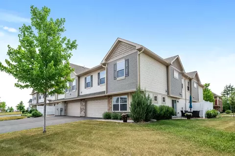 9900 5th Street Ln N, Lake Elmo, MN 55042
