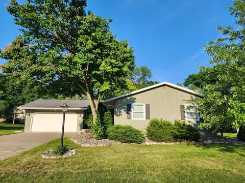 4064 Flag Ave N, New Hope, MN 55427