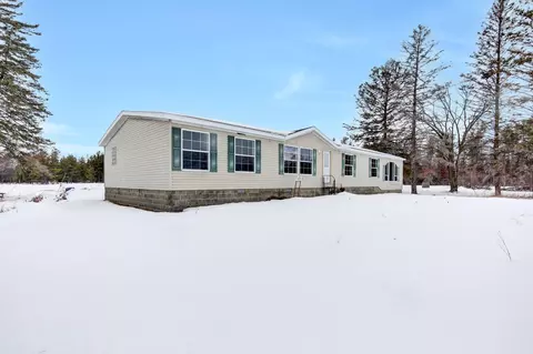 21629 320th St, Menahga, MN 56464