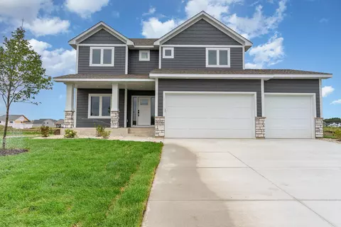 5336 W 177th St, Lakeville, MN 55044