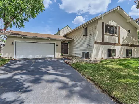 745 Iglehart Ave, Saint Paul, MN 55104