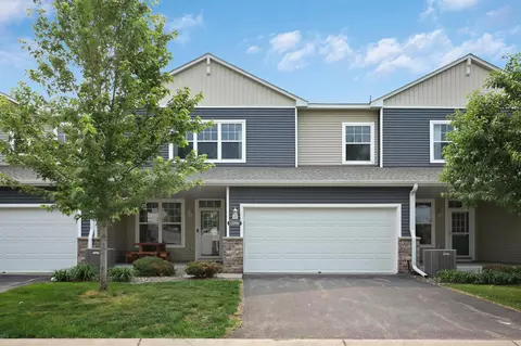 1599 Sumac Cir #F, Carver, MN 55315