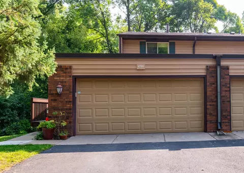 4701 Spring Cir, Minnetonka, MN 55345