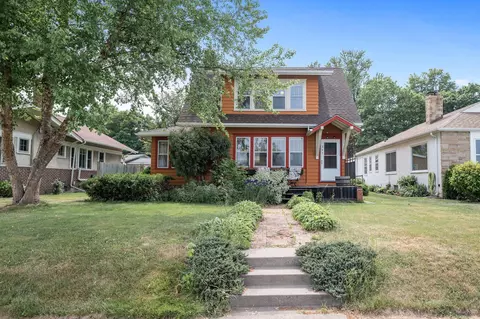 357 Grand Ave W, South Saint Paul, MN 55075