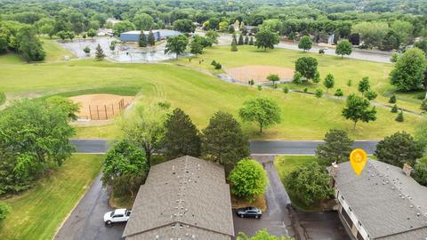 9377 Juneau Ln N, Maple Grove, MN 55369