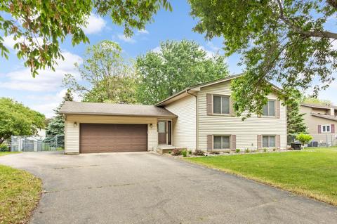 16254 Fernando Way W, Rosemount, MN 55068