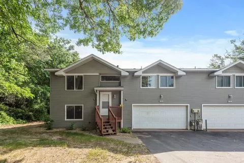 14 C Oak Leaf Ln, Circle Pines, MN 55014