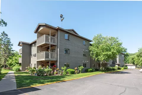 930 Lyn Way #202, Hastings, MN 55033