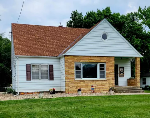 100 Hague Ave S, Hollandale, MN 56045