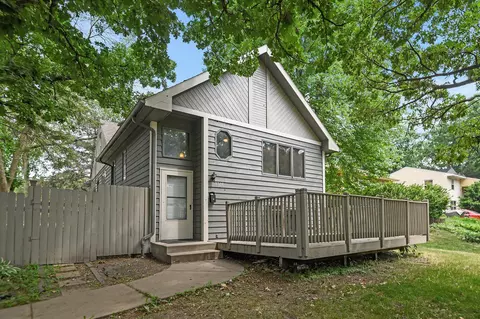 3528 Hampshire Ave N, Crystal, MN 55427