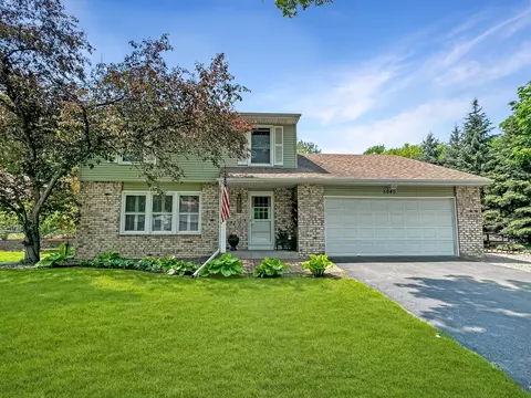 5045 Jonquil Ln N, Plymouth, MN 55442