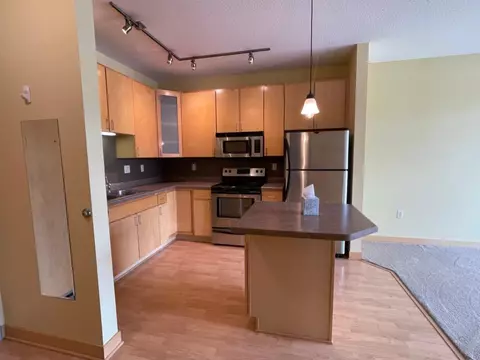 2600 University Ave SE #109, Minneapolis, MN 55414