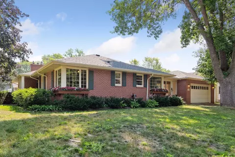 4801 Townes Rd, Edina, MN 55424