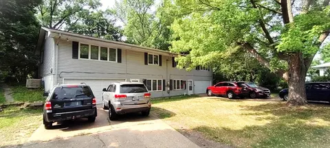 520 Ellis Ln, Golden Valley, MN 55427