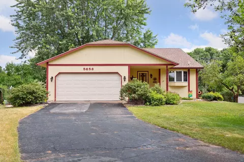 5658 Deer Trl S, Shoreview, MN 55126