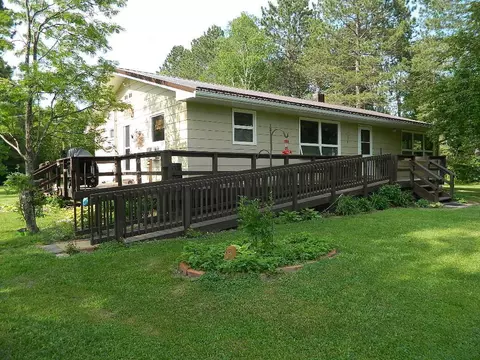 5827 Highway 11, International Falls, MN 56649