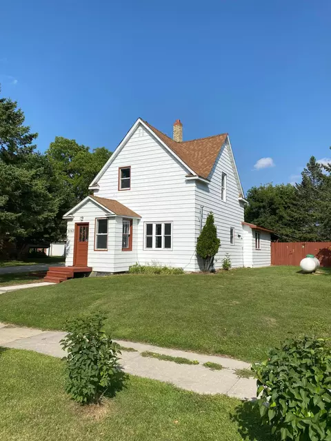 2063 2nd St, Lake Park, MN 56554