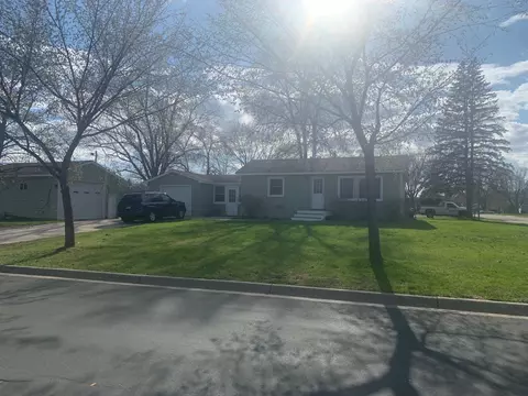1421 9th Ave, Anoka, MN 55303