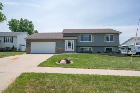 708 4th St NE, Byron, MN 55920
