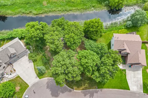 2832 107th Ave NE, Blaine, MN 55449
