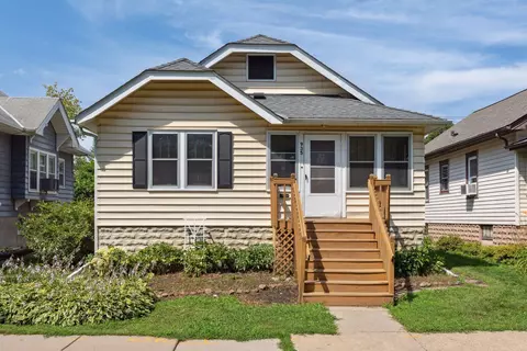 935 James Ave, Saint Paul, MN 55102