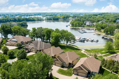 15552 Drake Cir NW, Prior Lake, MN 55372
