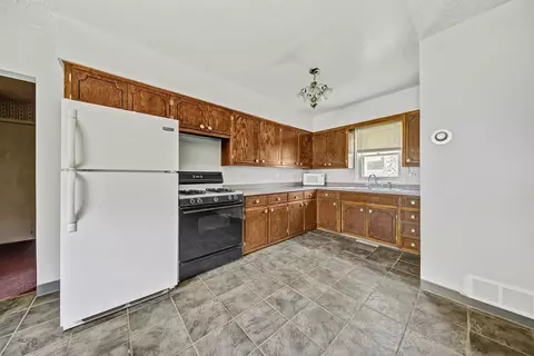 831 Willow St, Faribault, MN 55021 photo 13