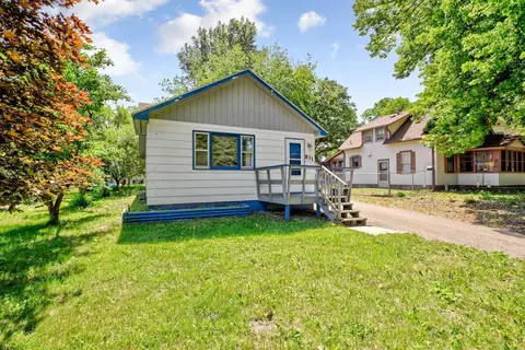 831 Willow St, Faribault, MN 55021 photo 3