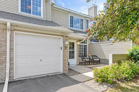 2280 Ranchview Ln N #27, Plymouth, MN 55447