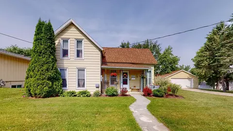 607 2nd Ave NE, Stewartville, MN 55976