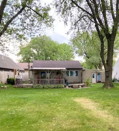 2375 Cottonwood Lake Dr, Windom, MN 56101